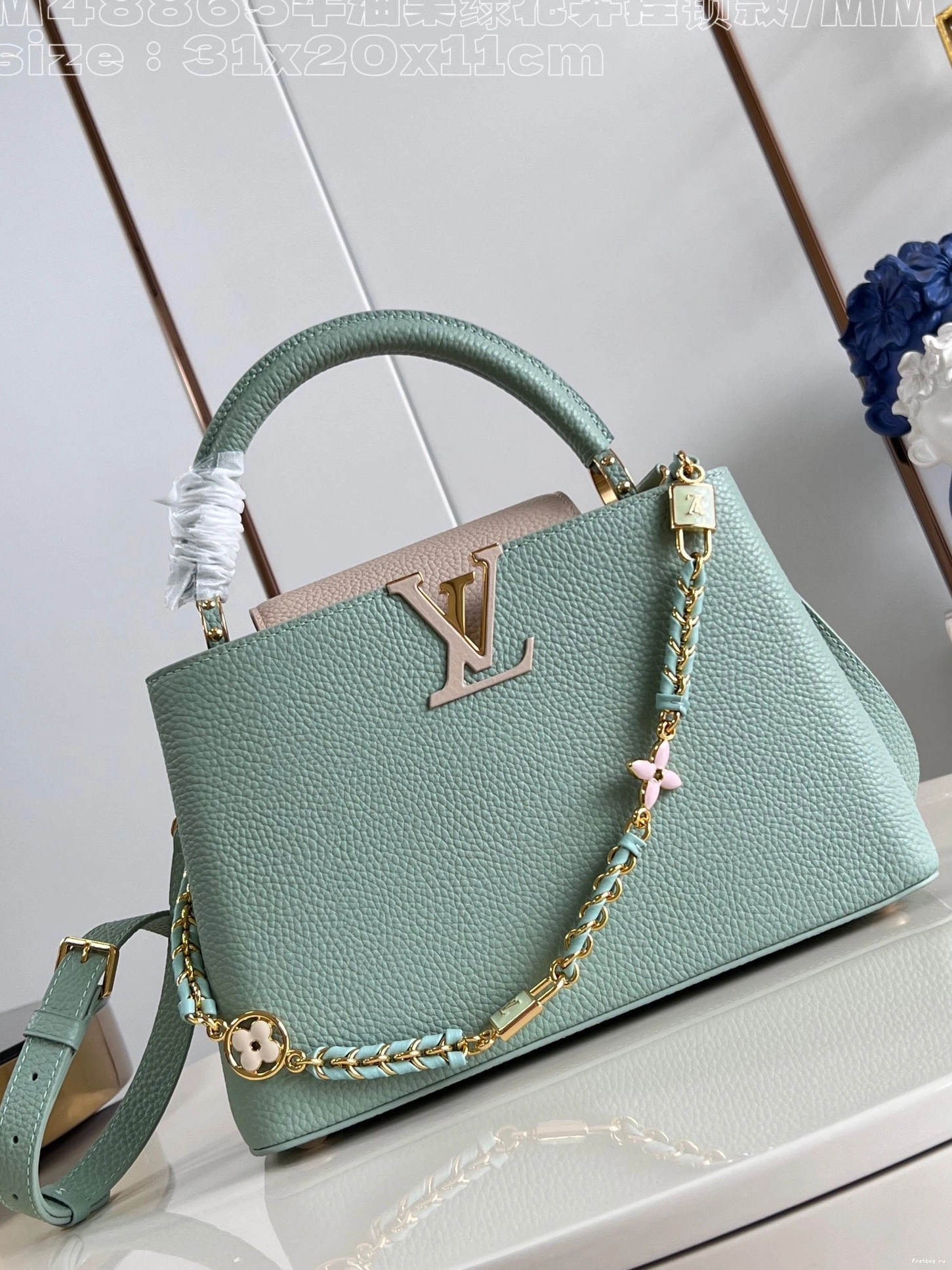 Frstbag ru BB-31.5*20*11CM VUITTON LOUIS CAPUCINES 0807